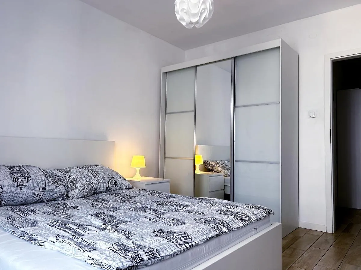 Apartament Blisko Do Centrum Warszawa